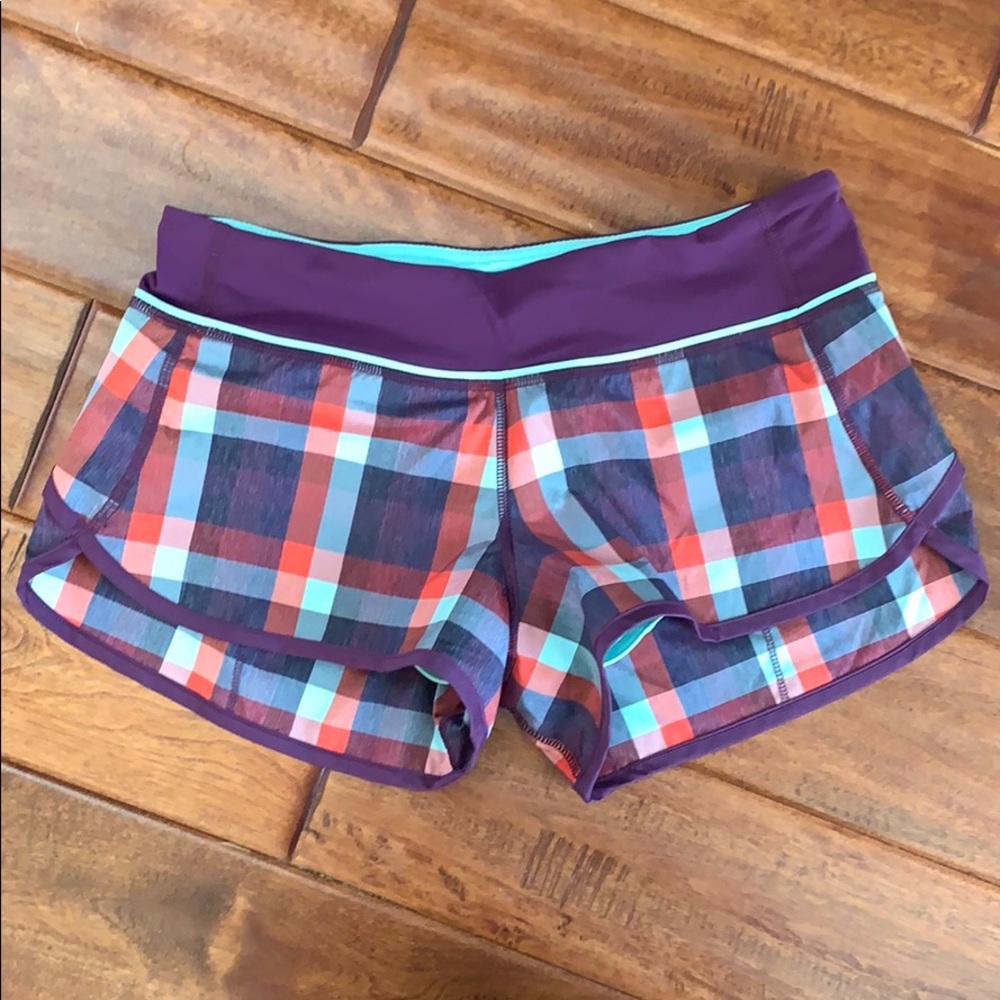 😍Beautiful😍Lululemon speed shorts size 4